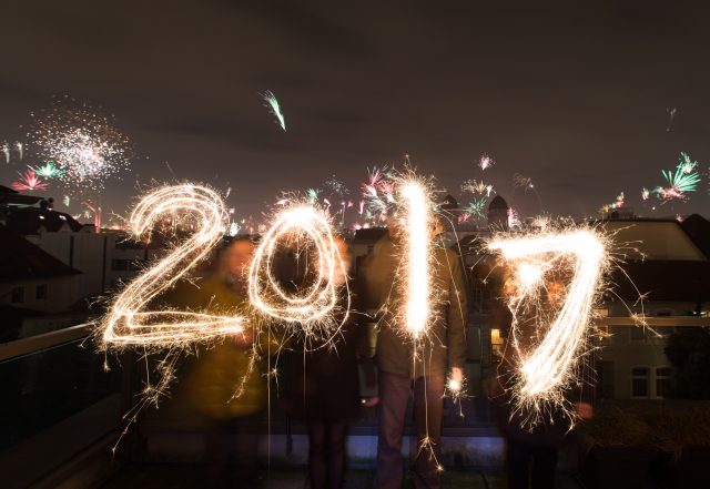 People using sparklers to spell out 2017