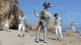 Robots dancing