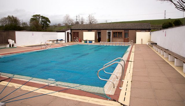 Public pool