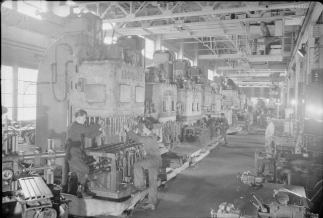 The_British_Machine_Tool_Industry-_the_Manufacture_of_Industrial_Tools_and_Equipment,_UK,_1945_D25150