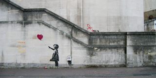 banksy red balloon