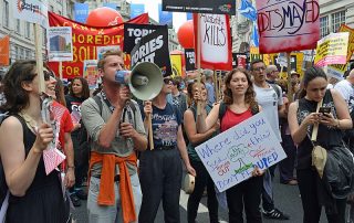 800px-Anti-austerity_march_-_JPS_2563a-sm_2017_july_35630694256