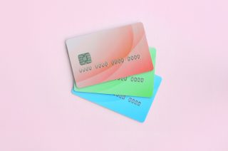 credit-card-isolated-white-cards-three-background-plastic-payment-stack-business-shopping-banking_t20_OzGLgp