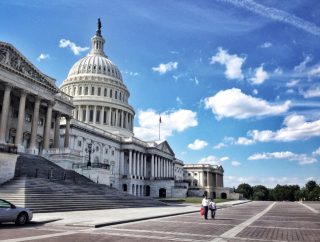 usa-view-politics-exterior-historical-capital-washingtondc-congress-house-of-representatives-senate_t20_WQRApg